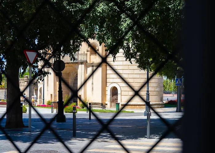 Puerta Palma Estudio * Бадахос